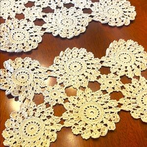 Handmade Crochet Doily Set set a 2 square and 3 rectangle